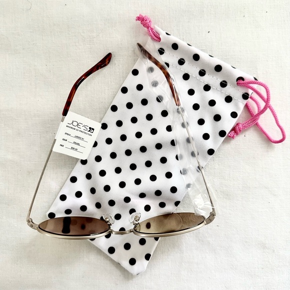 Joe’s Jeans Sunglasses - Picture 9 of 10